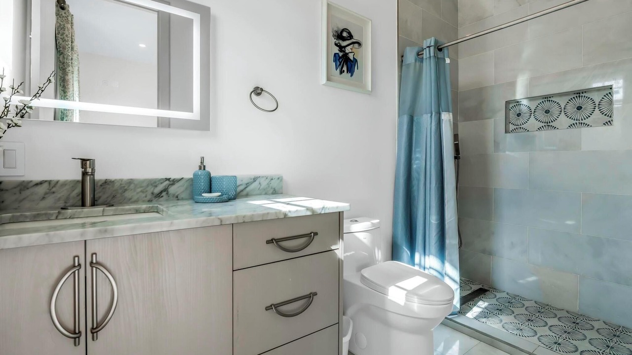 Photo of Bathroom in Southwest Ranches