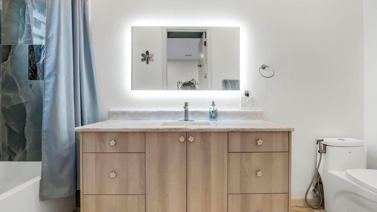 Photo of Bathroom in Southwest Ranches