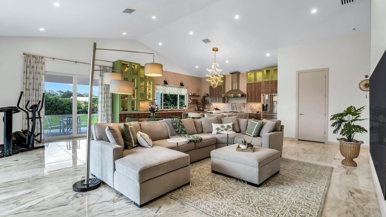 Photo of Livingroom in Southwest Ranches