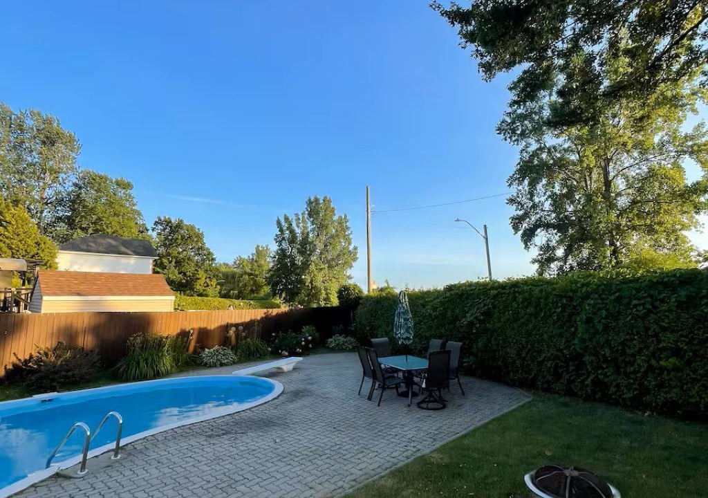 Photo of Outdoor in Laval