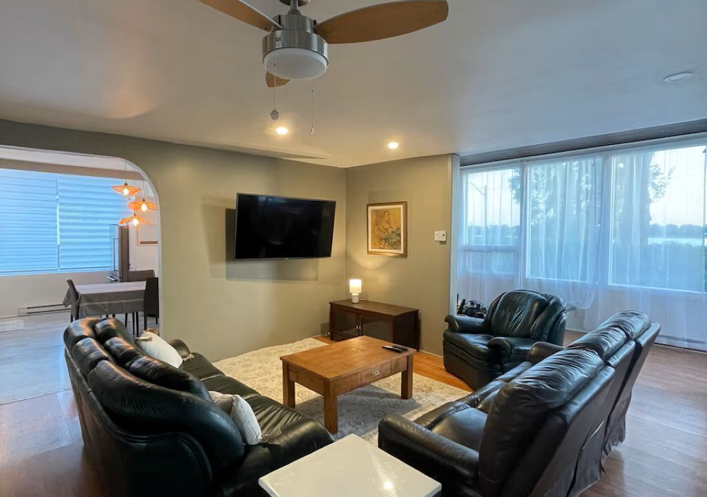 Photo of Livingroom in Laval