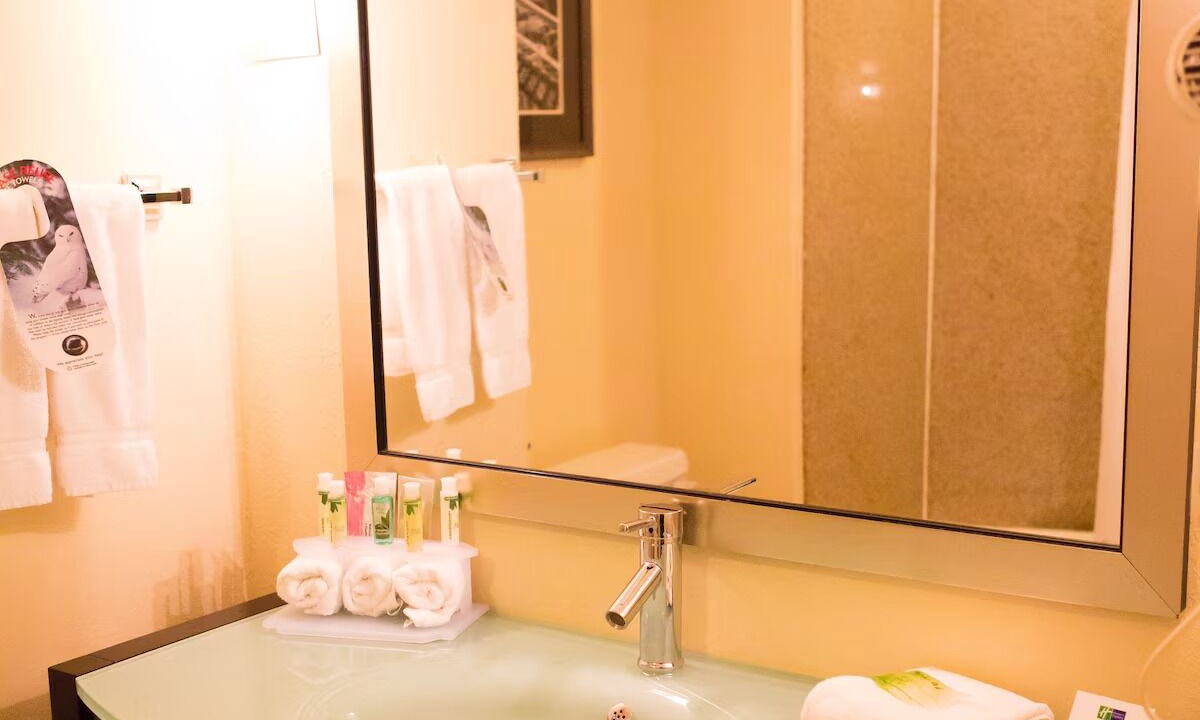 Photo of Bathroom in Lupton City