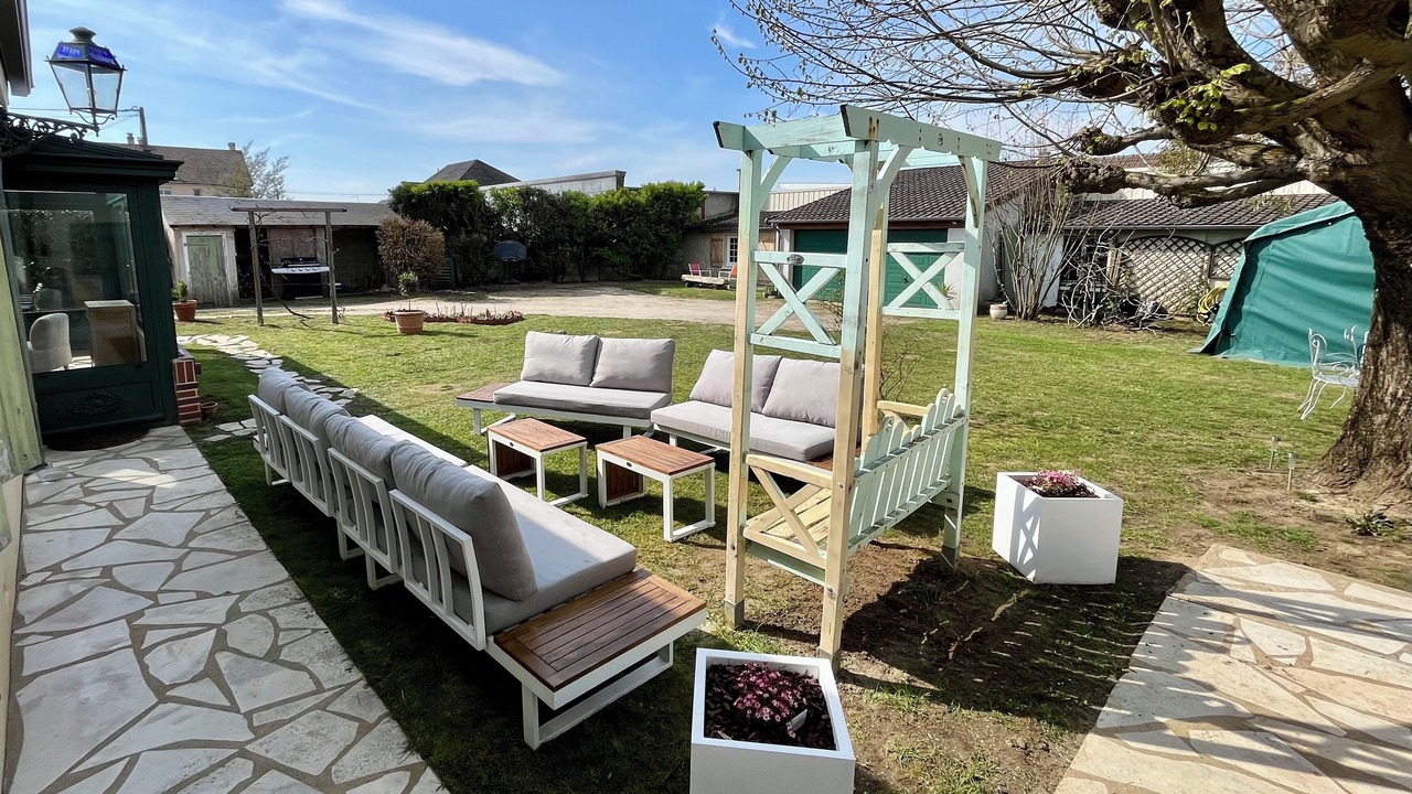 Photo of Patio Balcony in Mulsanne