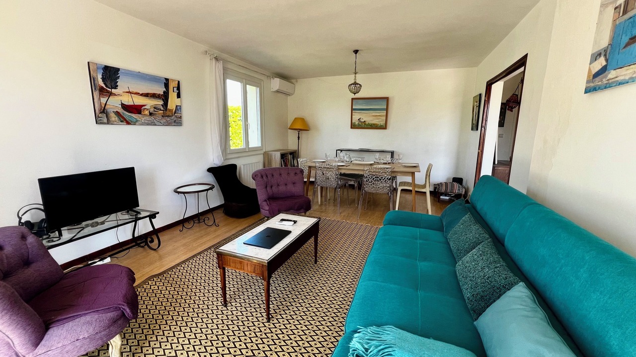 Photo of Livingroom in Saint-Marcel-d'Aredeche