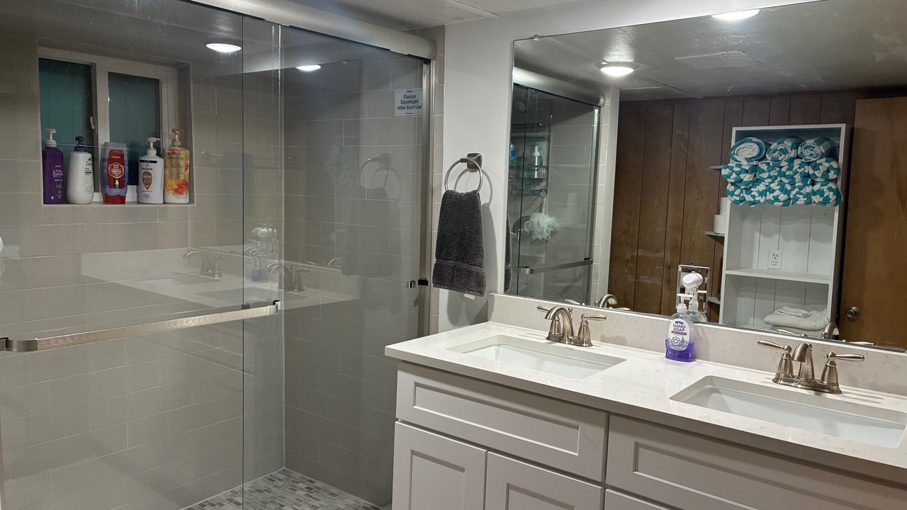 Photo of Bathroom in Spicewood