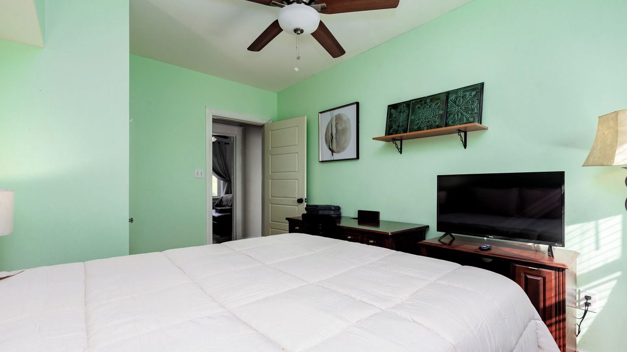 Photo of Bedroom in Tower Grove South