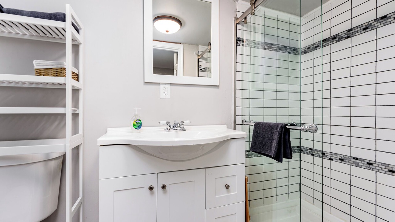 Photo of Bathroom in Tower Grove South