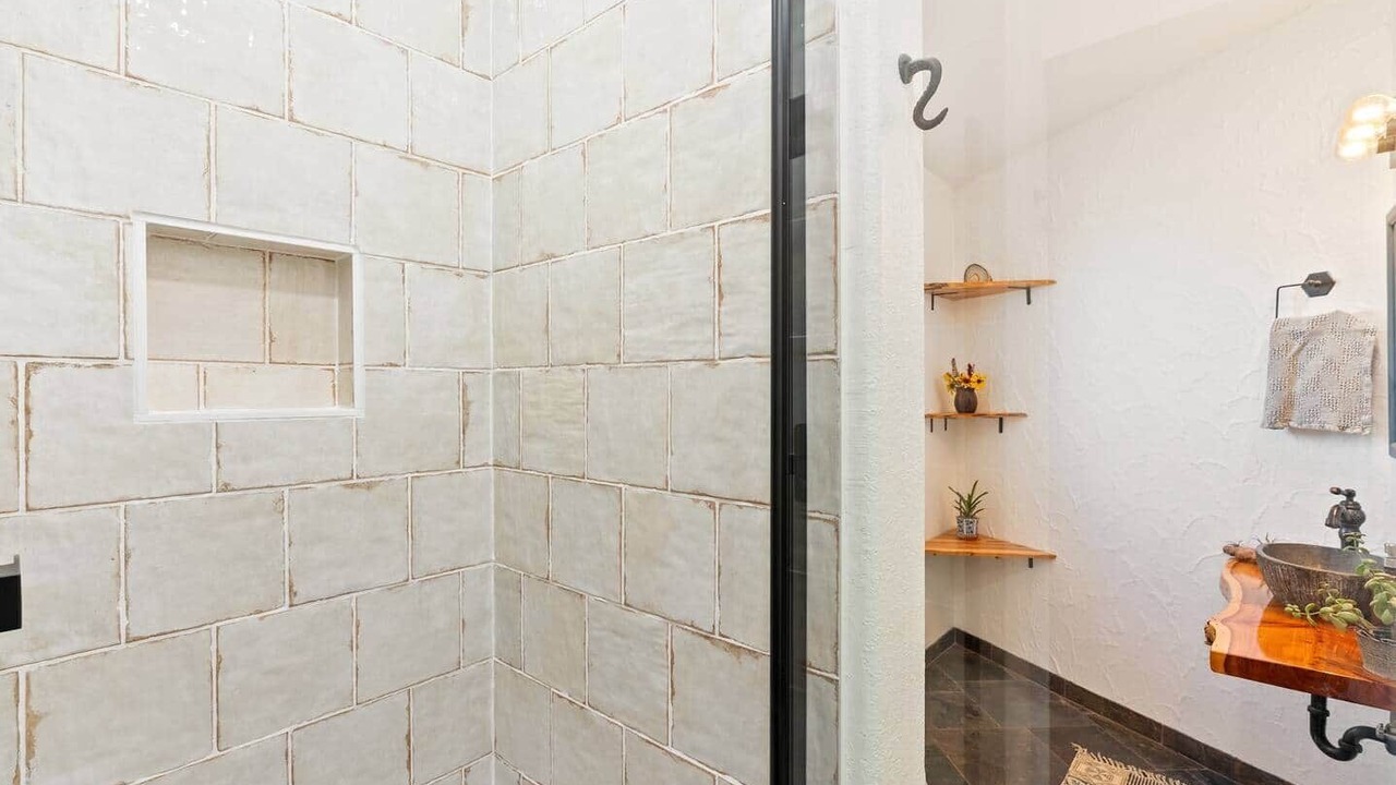Photo of Bathroom in Terrebonne