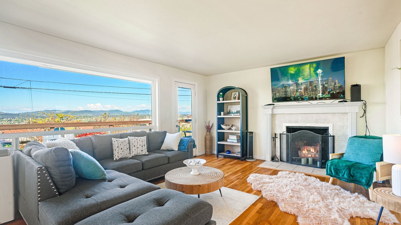 Photo of Livingroom in Bryn Mawr-Skyway