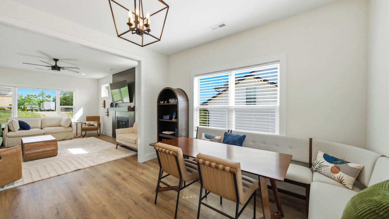 Photo of Livingroom in Knoxville