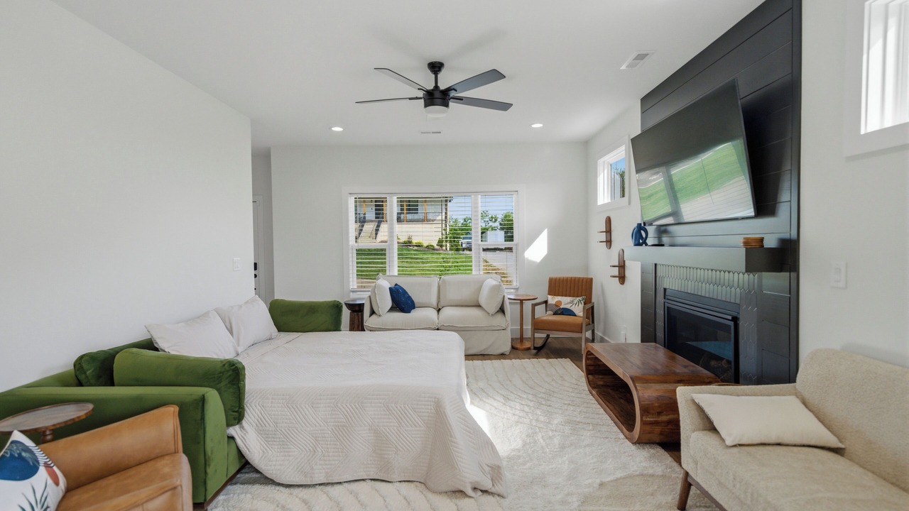 Photo of Bedroom in Knoxville