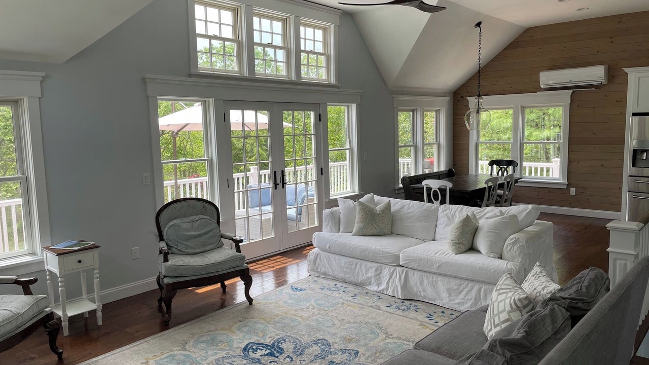 Photo of Livingroom in West Tisbury