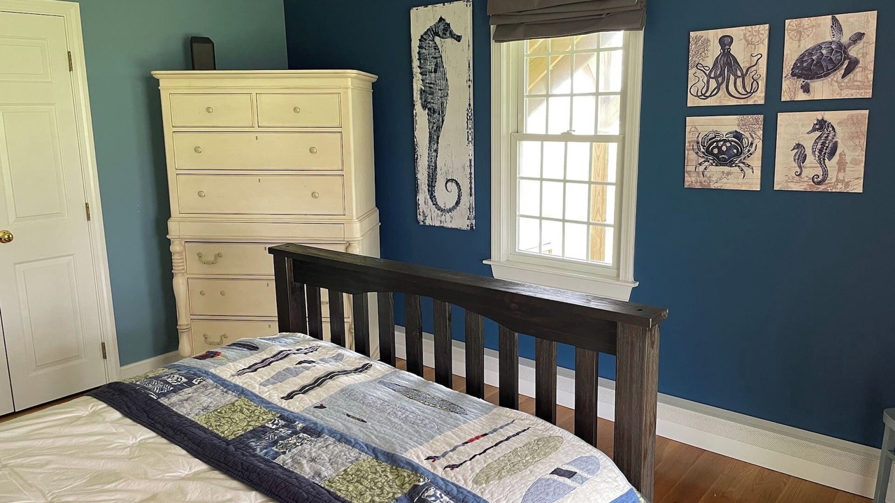 Photo of Bedroom in West Tisbury