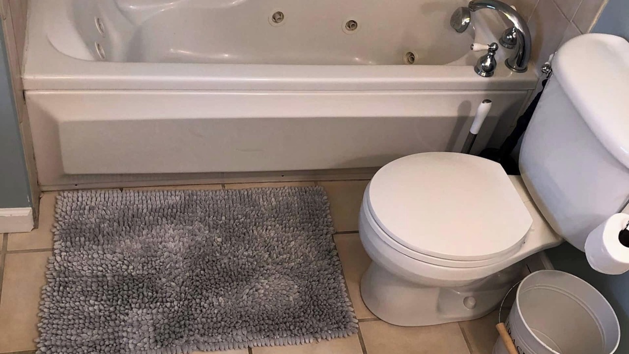 Photo of Bathroom in West Tisbury