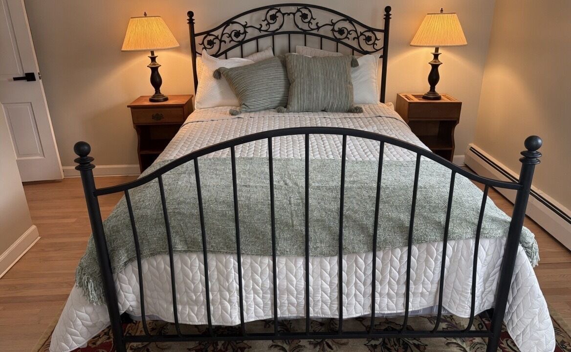 Photo of Bedroom in Old Saybrook