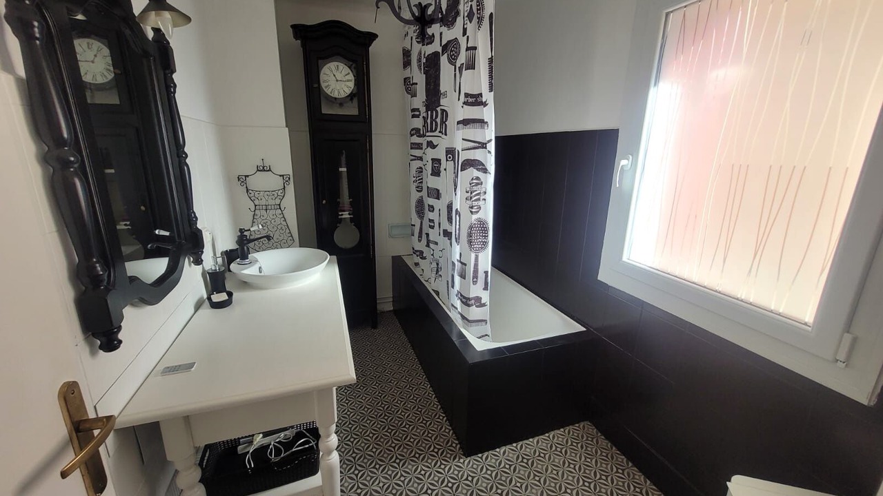 Photo of Bathroom in Clarac