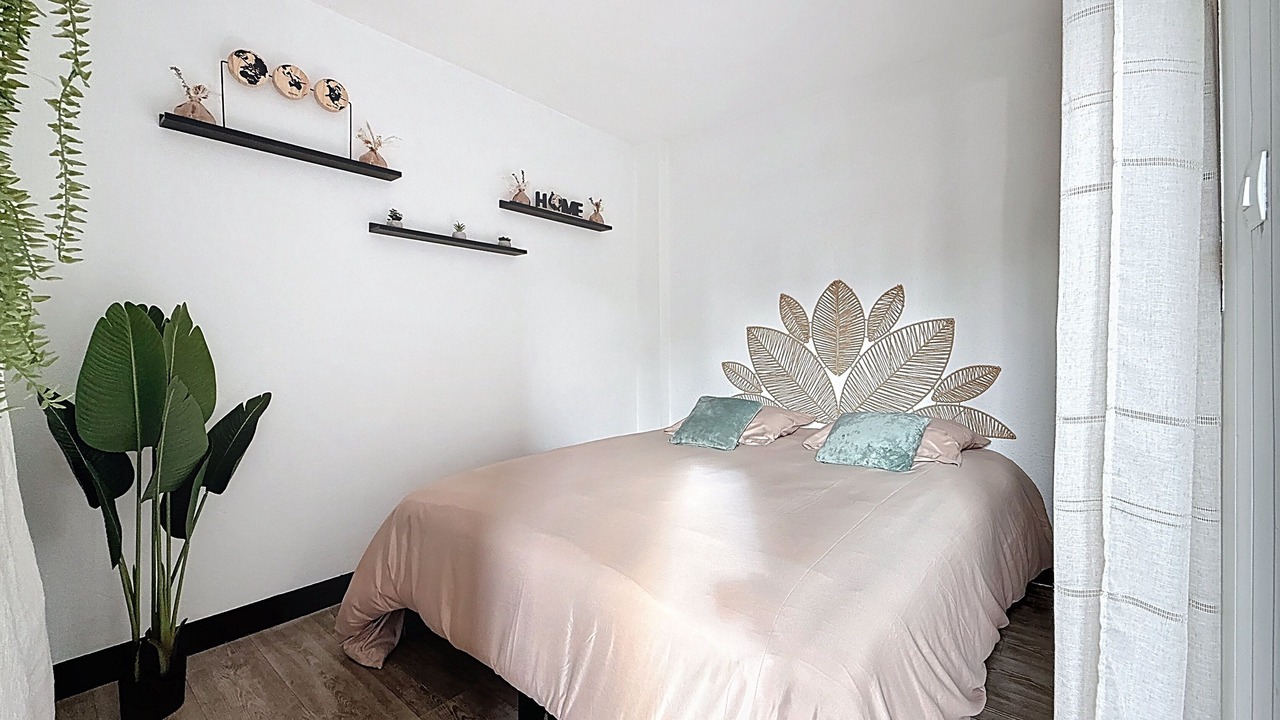 Photo of Bedroom in Dol-de-Bretagne