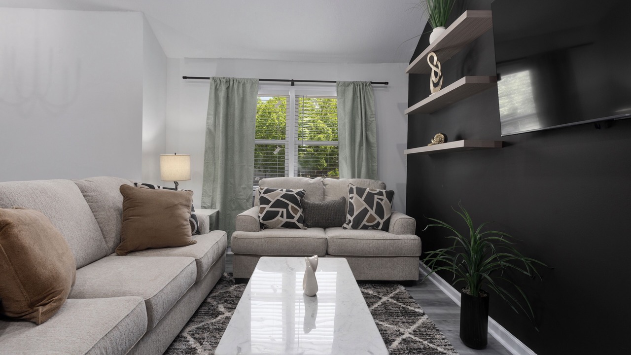 Photo of Livingroom in Grandview