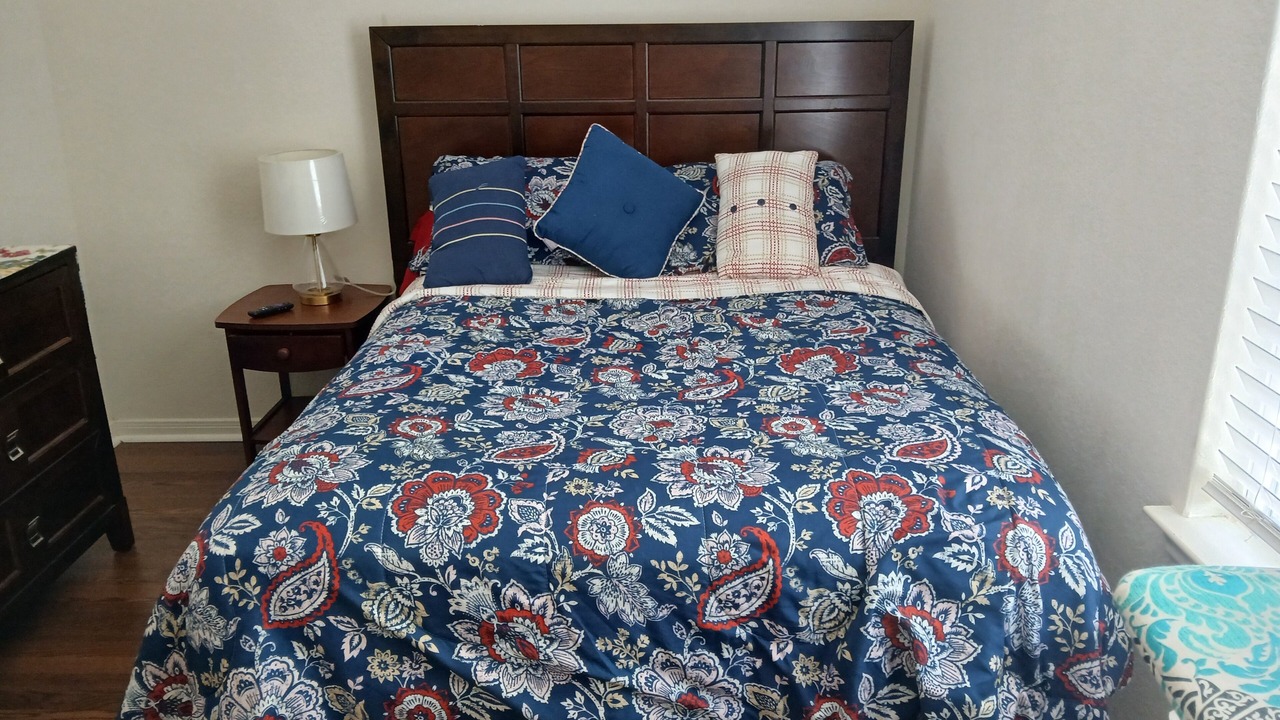Photo of Bedroom in Medina Valley