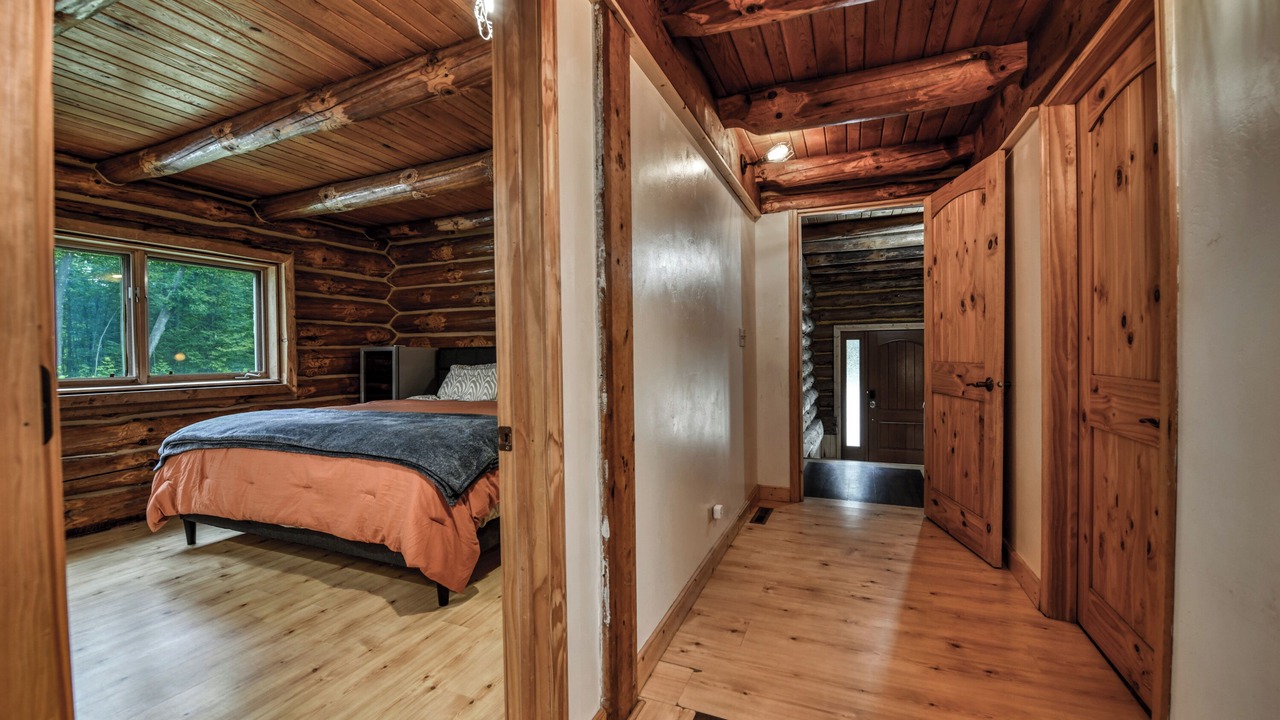 Photo of Bedroom in Goodman