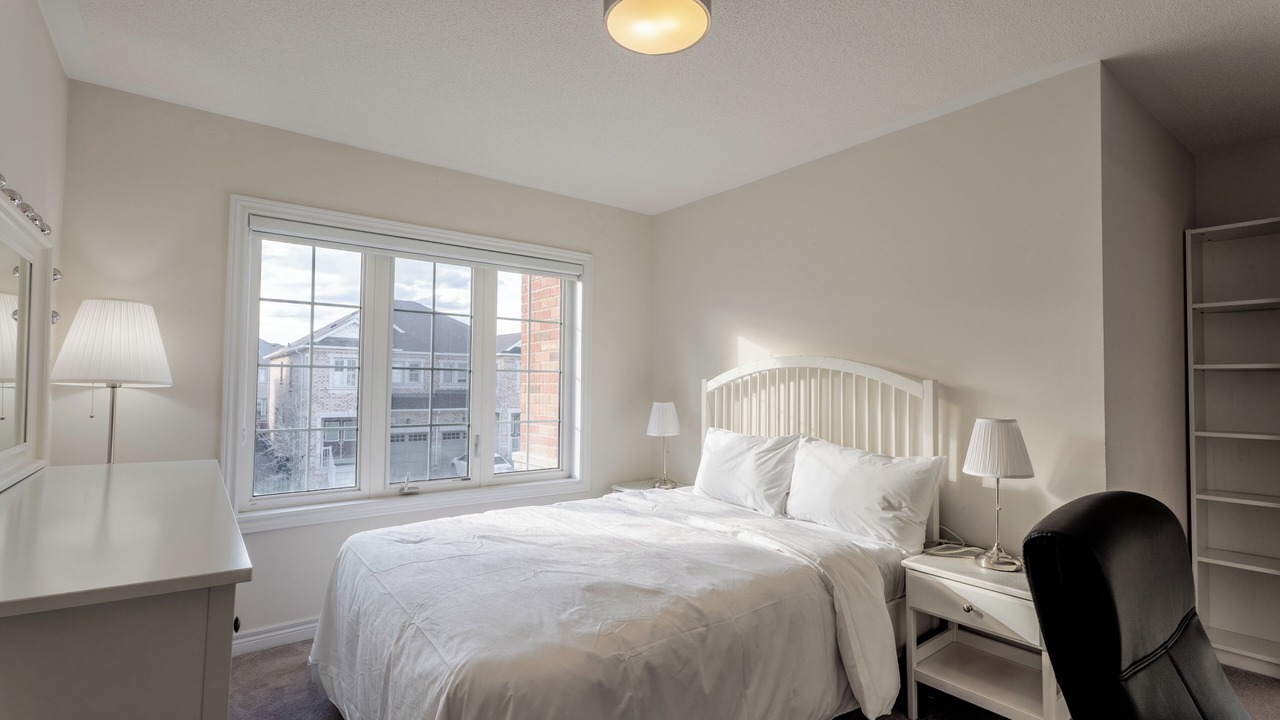Photo of Bedroom in Oakville