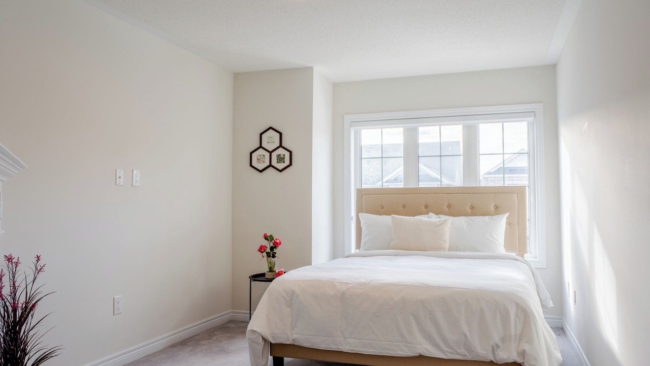 Photo of Bedroom in Oakville