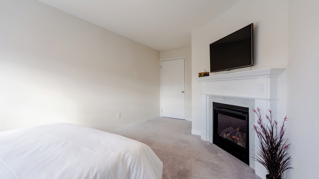 Photo of Bedroom in Oakville