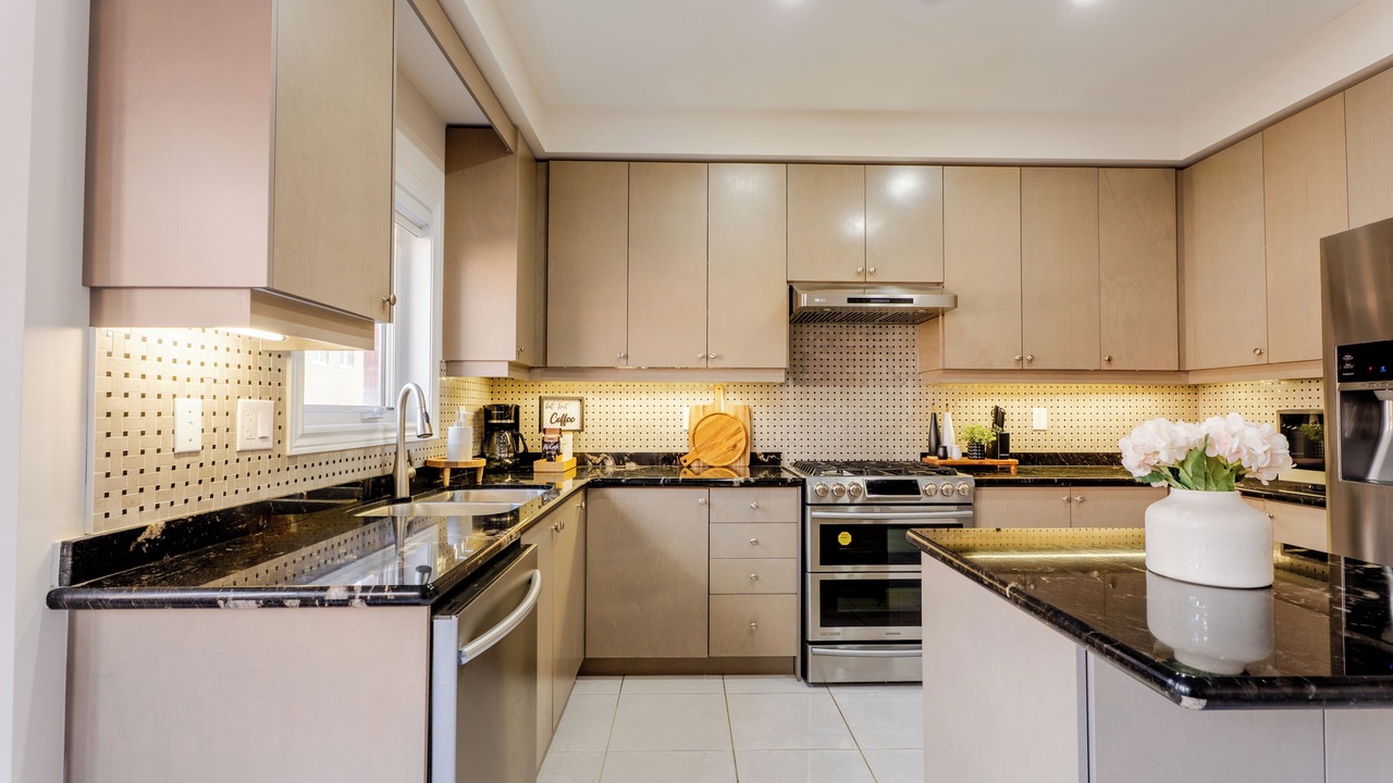 Photo of Kitchen in Oakville
