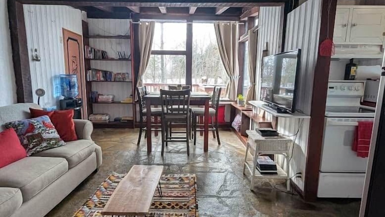 Photo of Livingroom in Rodney