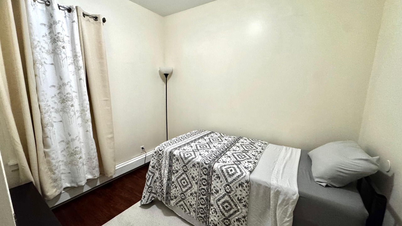 Photo of Bedroom in Troy