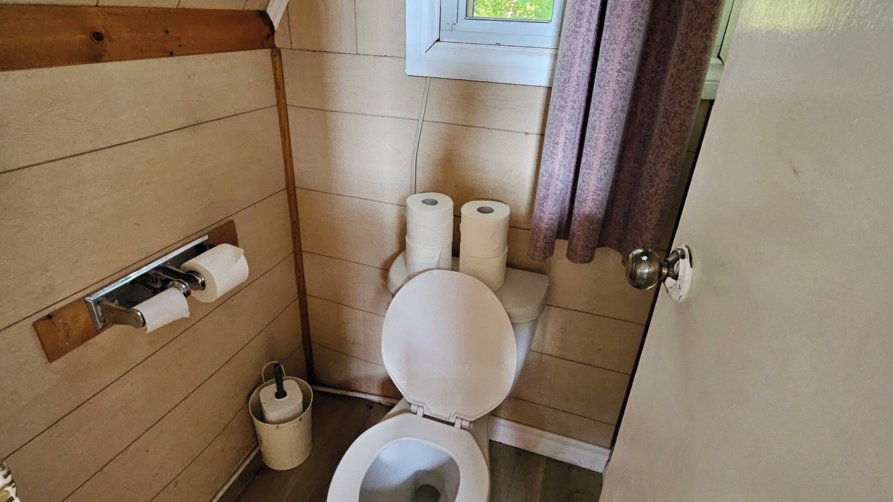 Photo of Bathroom in Lindsay