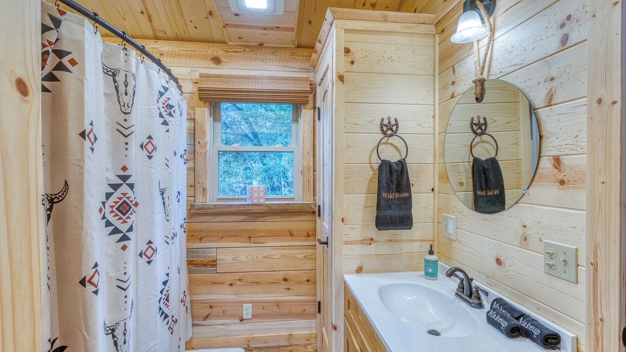 Photo of Bathroom in Blanco