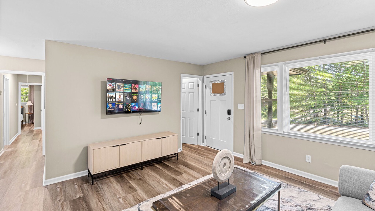Photo of Livingroom in Mableton