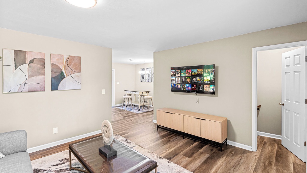 Photo of Livingroom in Mableton