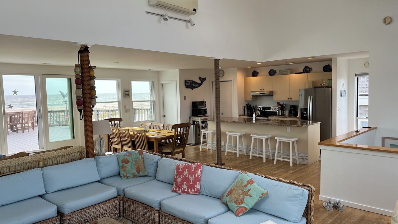 Photo of Livingroom in West Hampton Dunes