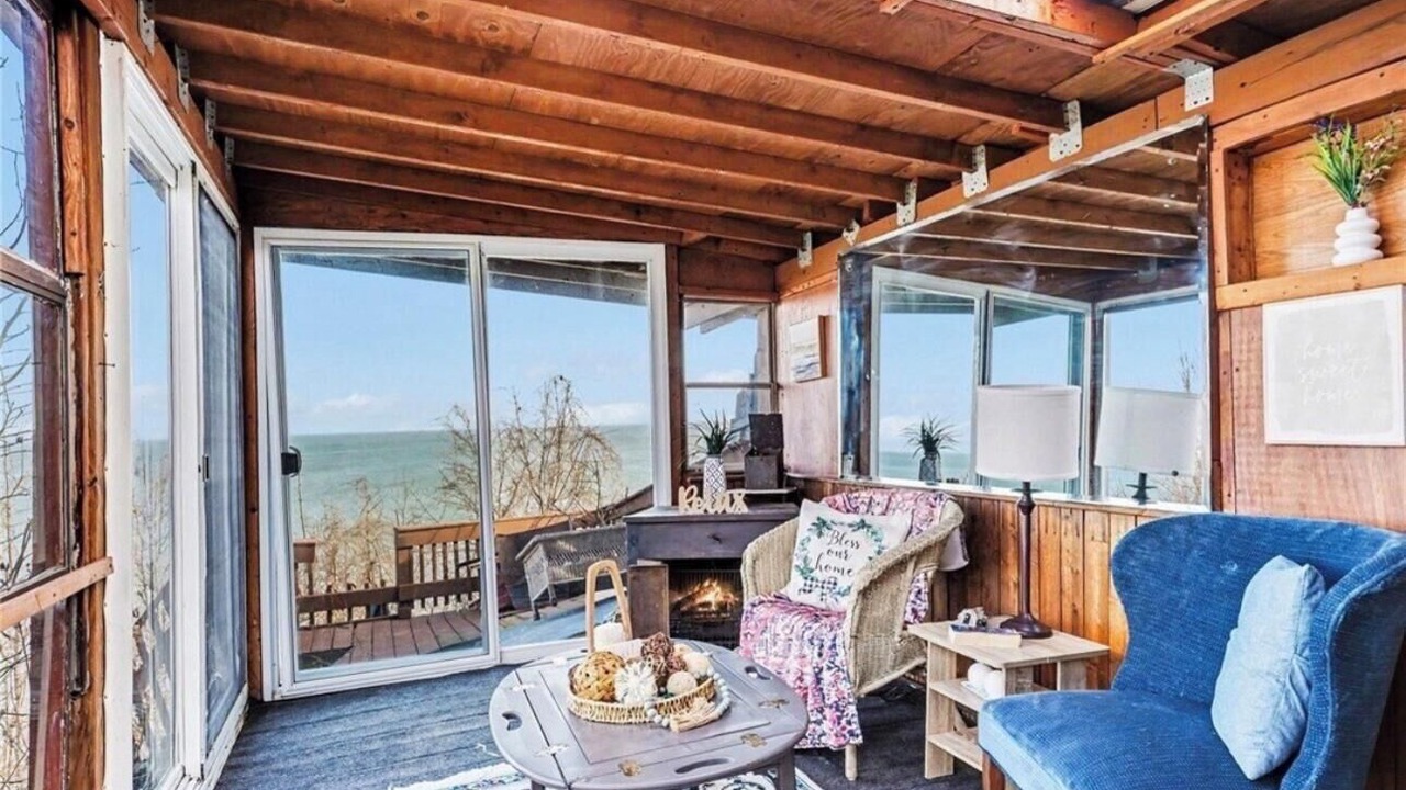 Photo of Livingroom in North Kingsville