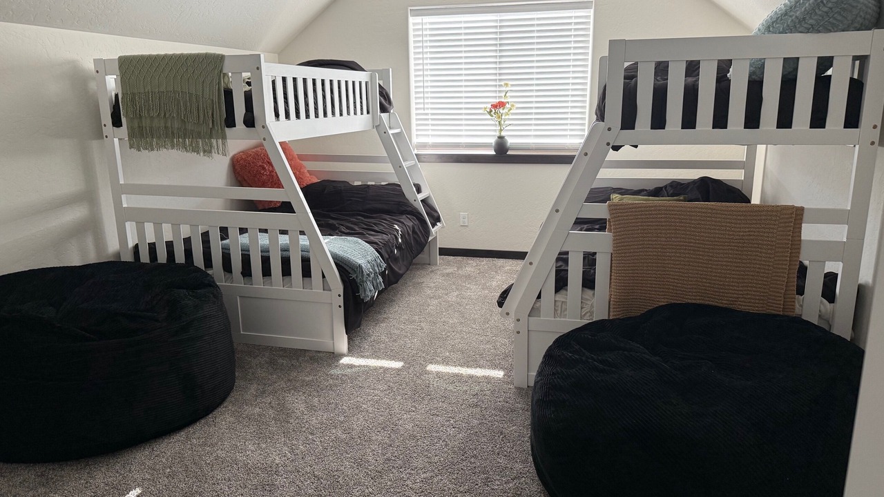 Photo of Bedroom in Athol