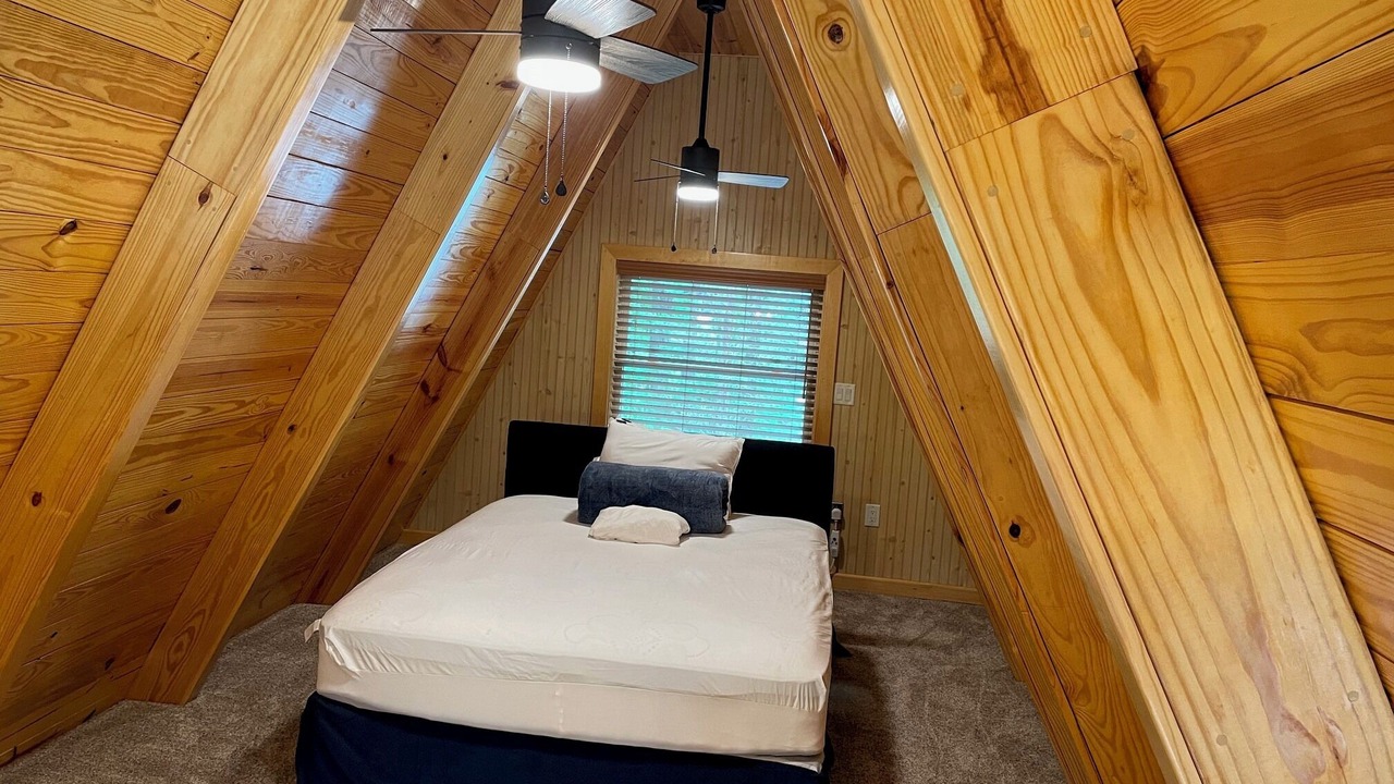 Photo of Bedroom in Amity