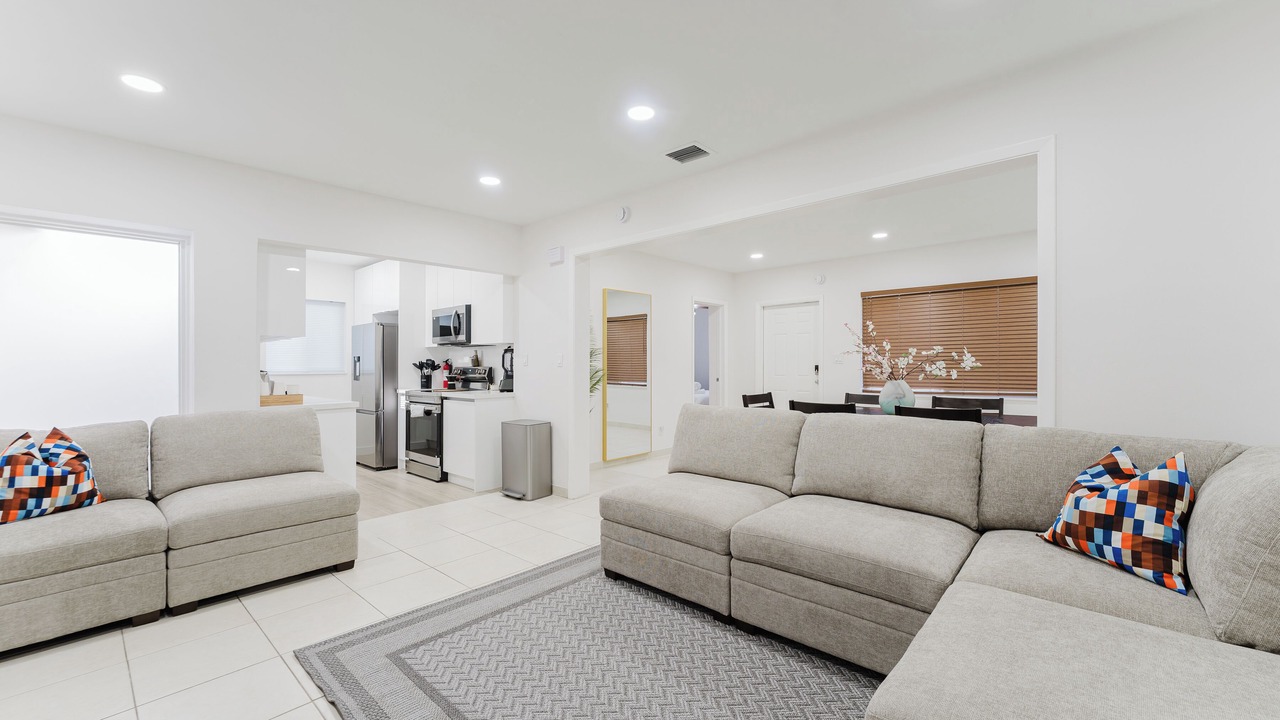Photo of Livingroom in Coral Terrace
