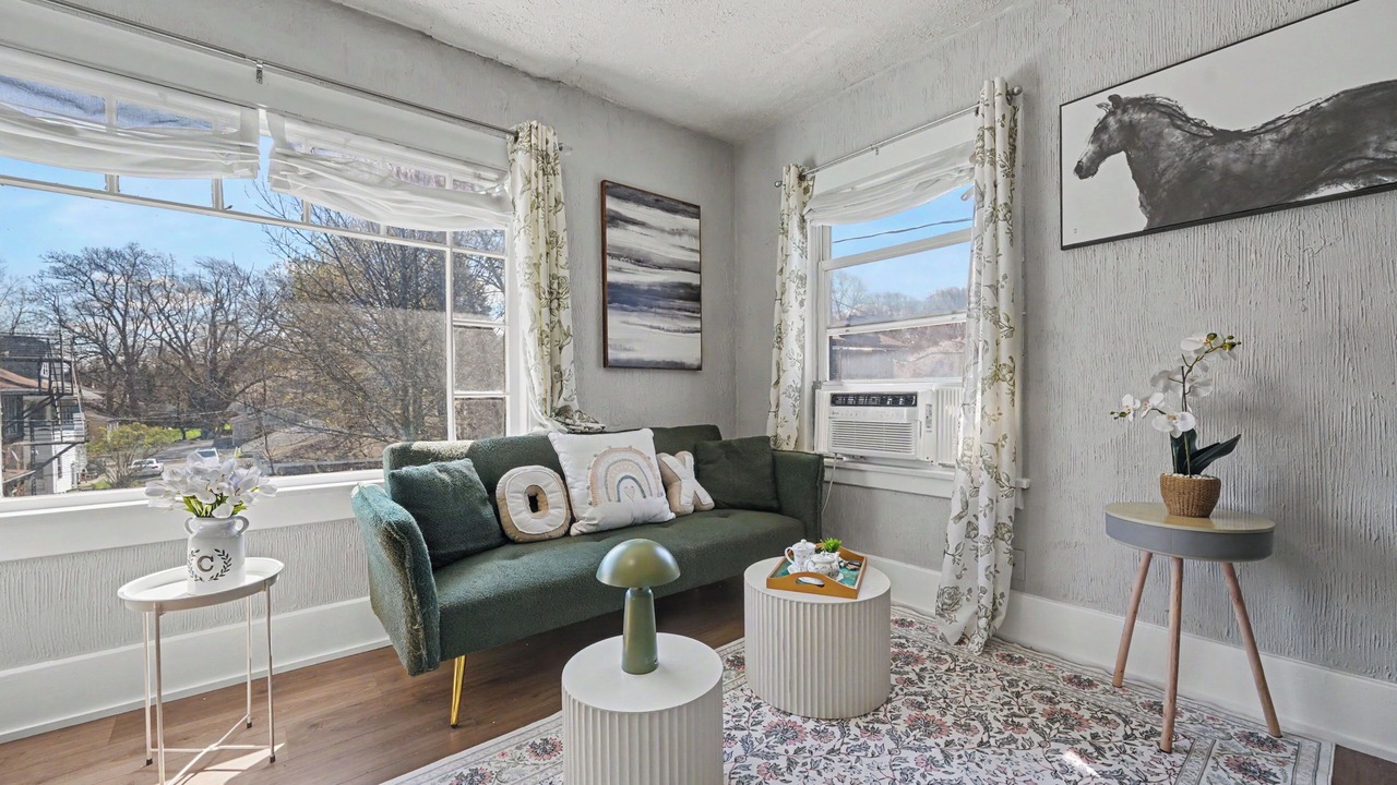 Photo of Livingroom in Rochester