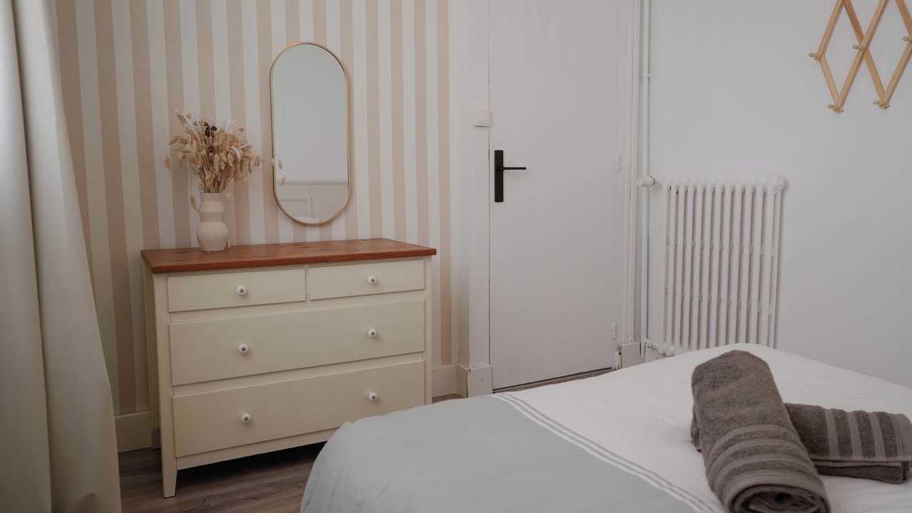 Photo of Bedroom in Dervallieres - Chezine