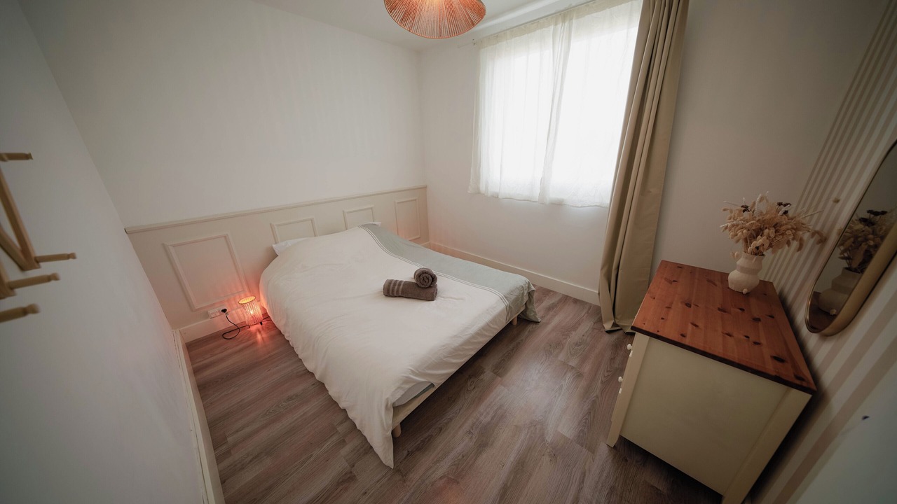 Photo of Bedroom in Dervallieres - Chezine