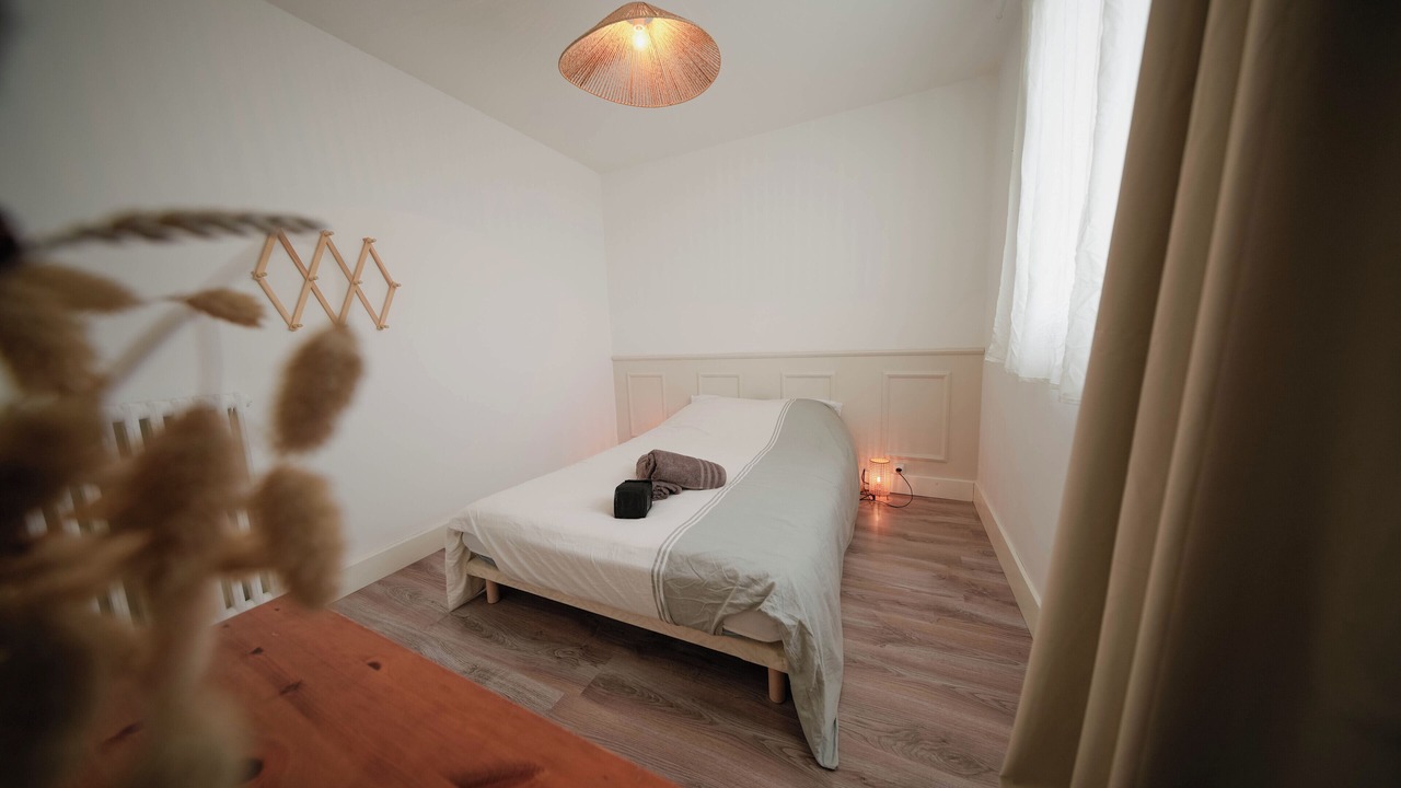 Photo of Bedroom in Dervallieres - Chezine