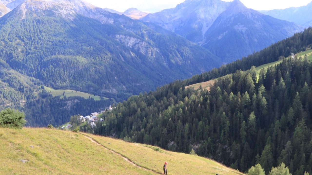 Photo of Others in Tschlin