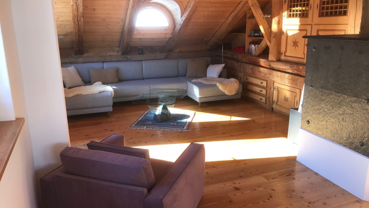 Photo of Livingroom in Tschlin