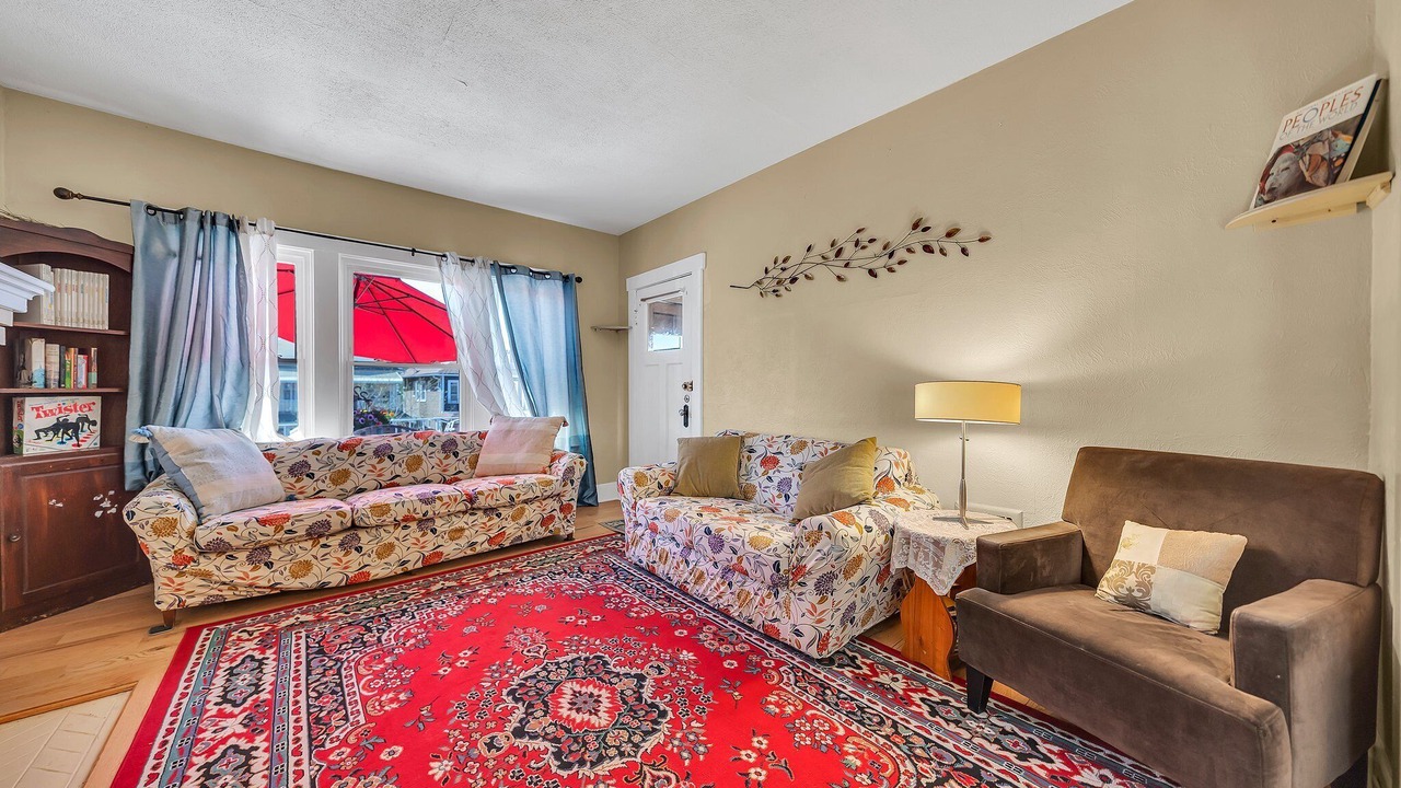 Photo of Livingroom in North Buffalo