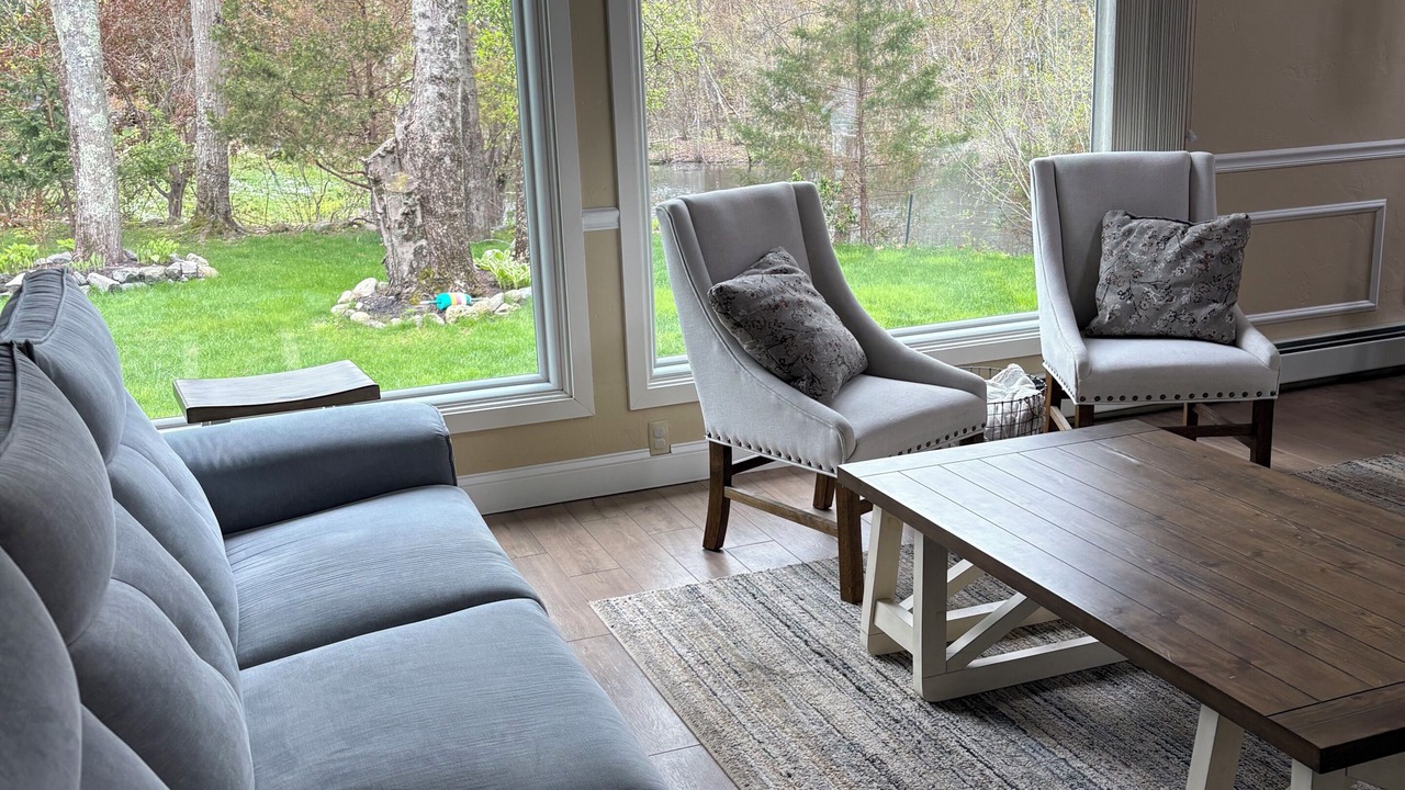Photo of Livingroom in North Attleboro