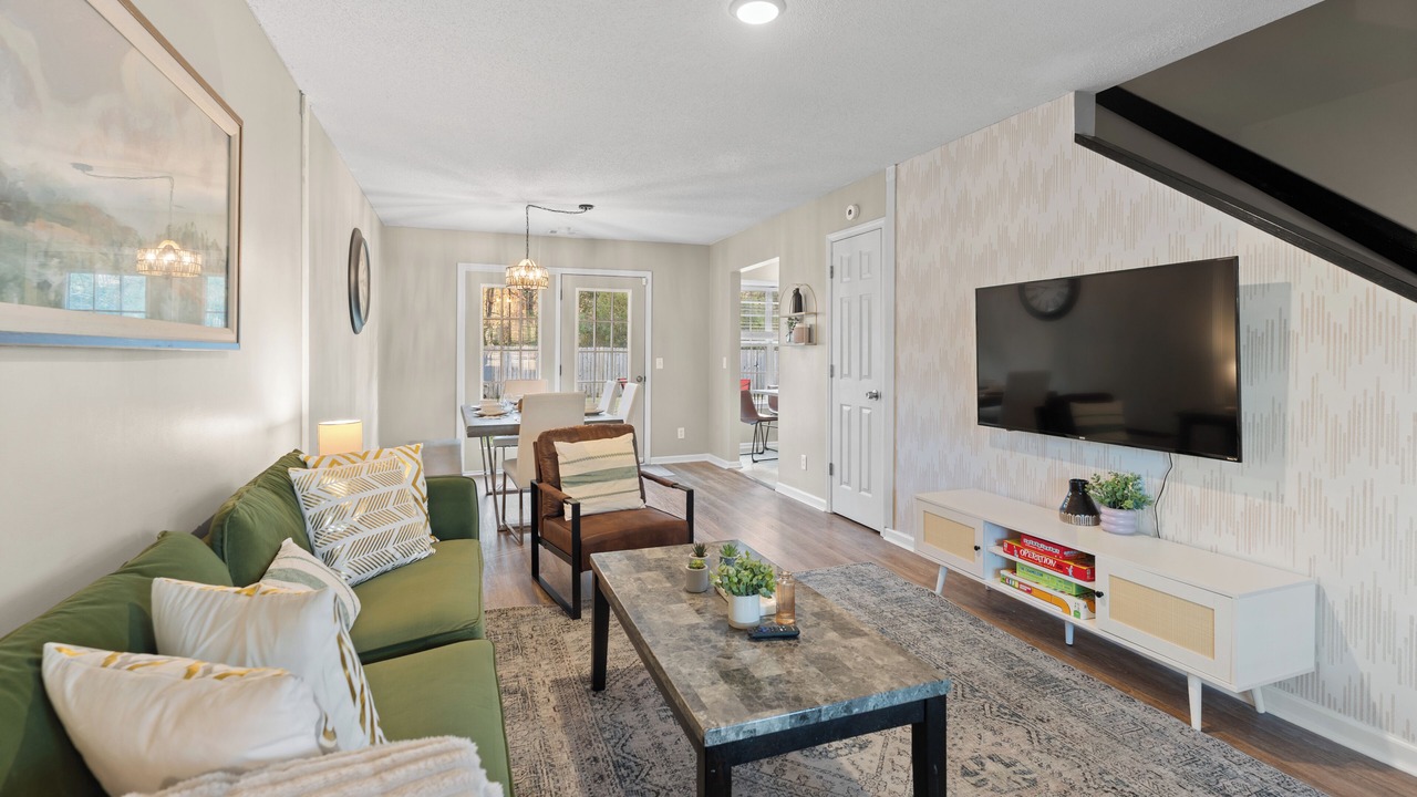 Photo of Livingroom in Pooler