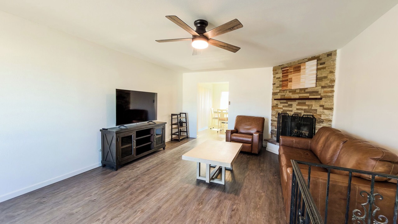 Photo of Livingroom in Pueblo West