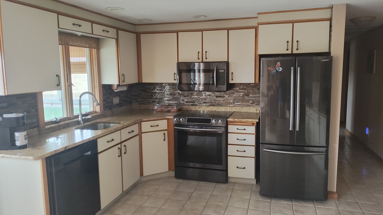 Photo of Kitchen in Saugus